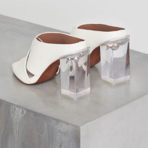 "Ilia" Clear Block Heel Sandal dazzling 7 1/2 NEW - Picture 2 of 2